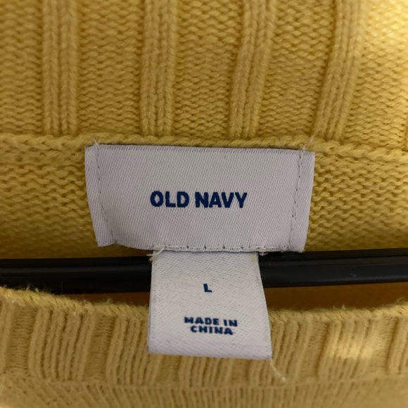 Old Navy Women's Mustard Crew Neck Sweater - Picture 4 of 4